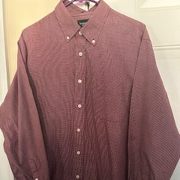 Men's Shirt Haggar Large (16 -16 1/2) Burgundy Button Down Wrinkle Resistant - Picture 1 of 4